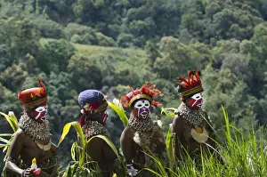 Jiawao Sing-sing group from Paiya in Western Highlands getting ready for Paiya Show
