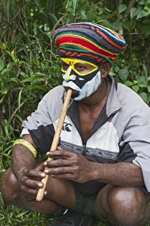 Performer at Paiya Show in Western Highlands Papua New Guinea Performer at Paiya Show in Western Highlands Papua New Guinea
