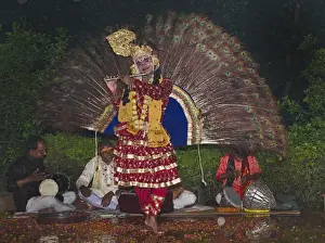 Birds And People Prints: The spectacular dance from the Braj region of Uttar Pradesh - the land of Lord Krishna