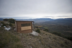 Vulture photography hide with one way glass near Tremp Catalonian Pyrenees Spain Vulture photography hide with one way glass near Tremp Catalonian Pyrenees Spain